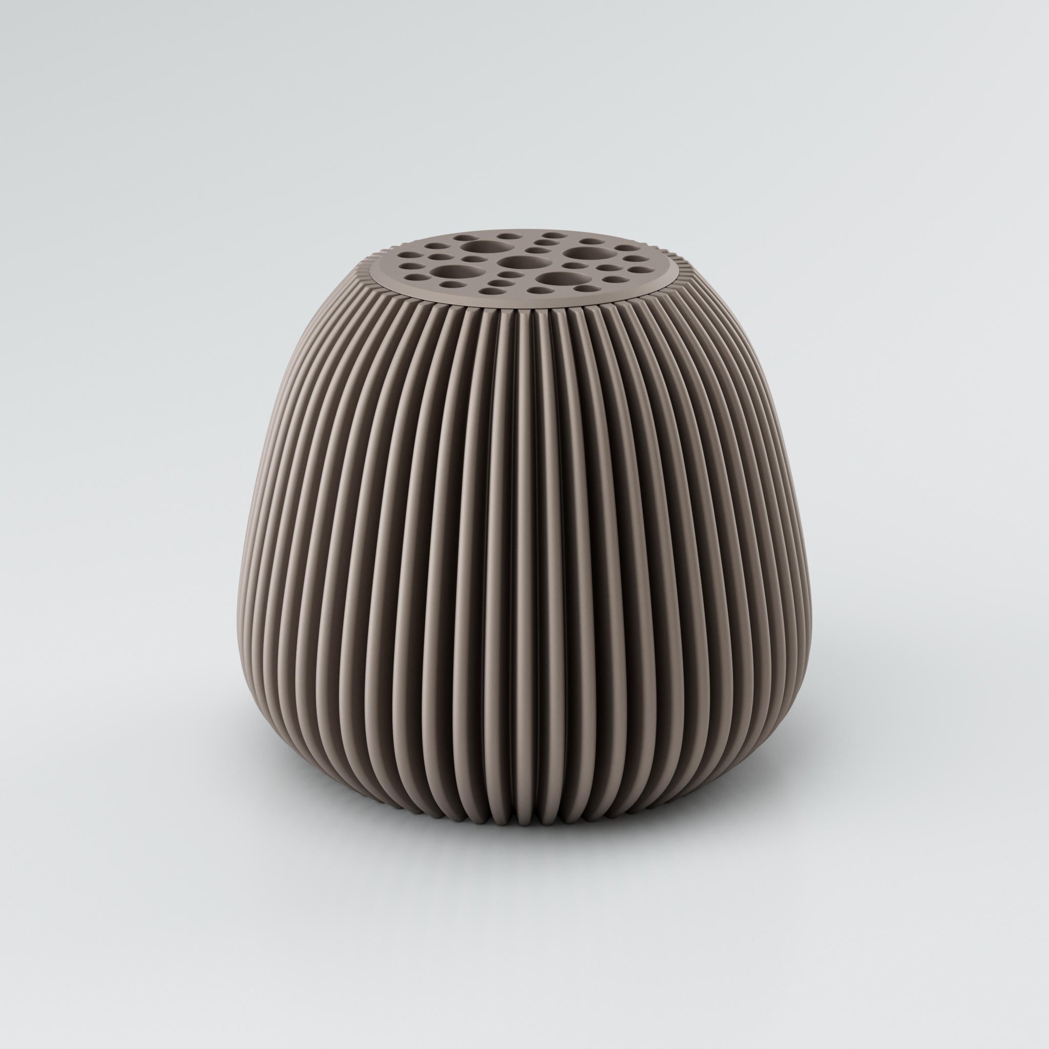 metallic-gold vase voravellie der hauptansicht mit linea design