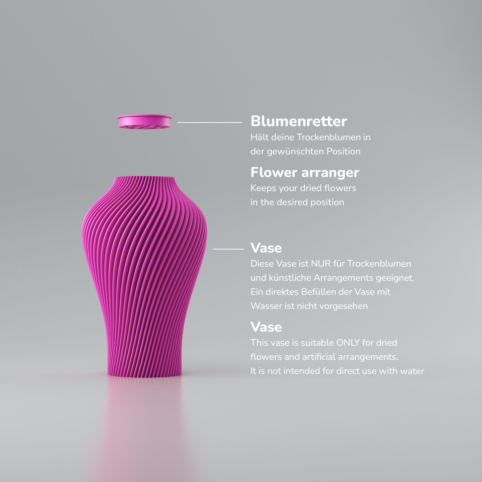 Eine moderne Designvase "Voravellie 40" von Blooming3D in einem hellen, neutralen Farbton. Die Vase zeichnet sich durch eine skulpturale Form und eine präzise ausgearbeitete Rippstruktur aus, die sich spiralförmig um den Körper windet. Diese Struktur erzeugt ein faszinierendes Licht- und Schattenspiel. Die Vase hat eine schlanke Basis, die sich nach oben hin verbreitert und dann zum Hals hin wieder verjüngt. Sie steht auf einer glatten, hellen Oberfläche, die ihr Spiegelbild leicht wiedergibt. Im...
