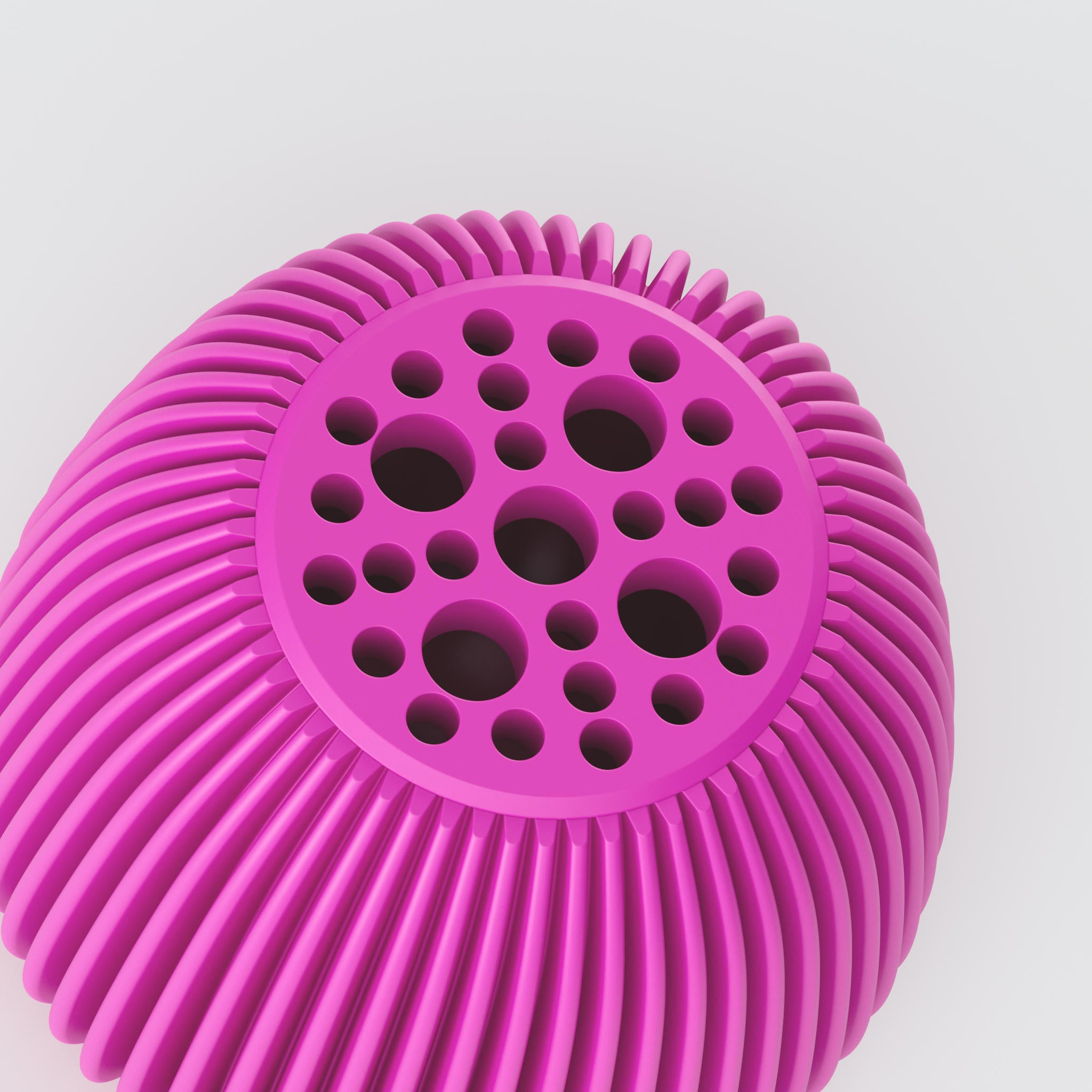 nahaufnahme der vase voravellie mit sichtbarer funktion des blumenretters