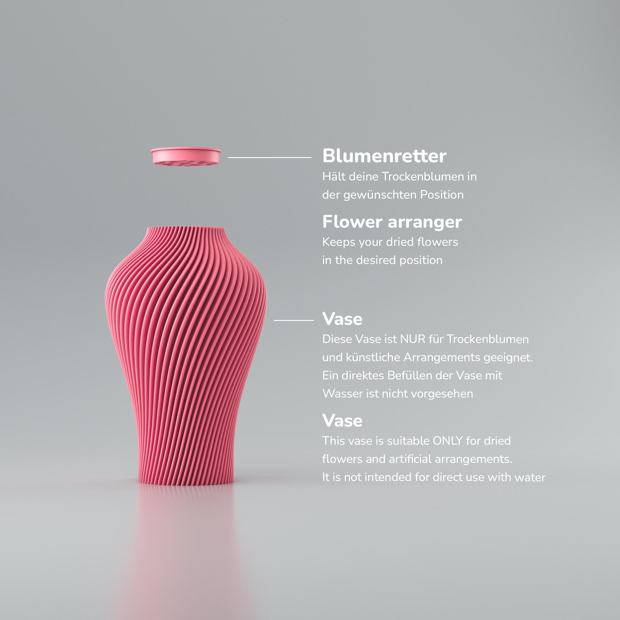 Eine moderne Designvase "Voravellie 40" von Blooming3D in einem hellen, neutralen Farbton. Die Vase zeichnet sich durch eine skulpturale Form und eine präzise ausgearbeitete Rippstruktur aus, die sich spiralförmig um den Körper windet. Diese Struktur erzeugt ein faszinierendes Licht- und Schattenspiel. Die Vase hat eine schlanke Basis, die sich nach oben hin verbreitert und dann zum Hals hin wieder verjüngt. Sie steht auf einer glatten, hellen Oberfläche, die ihr Spiegelbild leicht wiedergibt. Im...